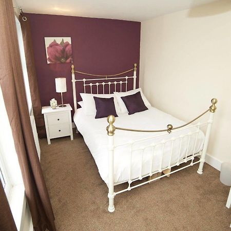 Bristol Serviced Lets - 152/154 Bath Road Εξωτερικό φωτογραφία