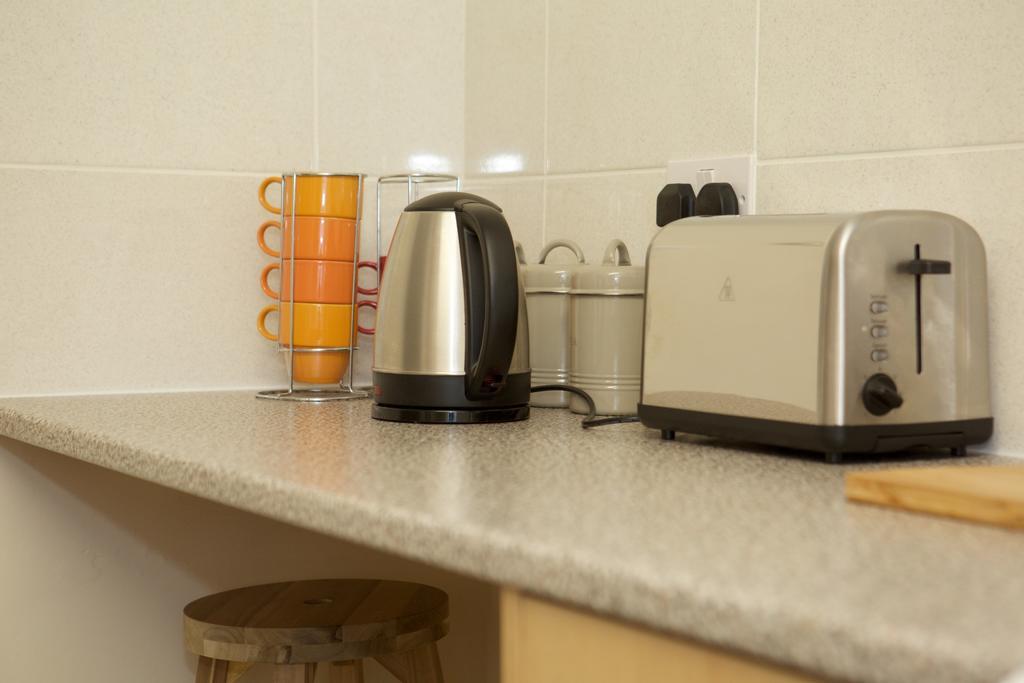 Bristol Serviced Lets - 152/154 Bath Road Εξωτερικό φωτογραφία