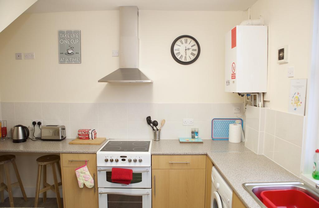 Bristol Serviced Lets - 152/154 Bath Road Εξωτερικό φωτογραφία