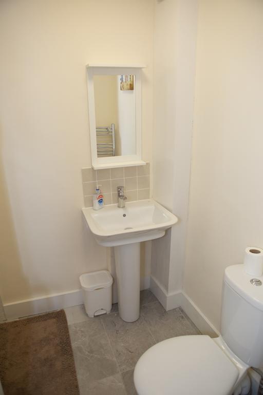 Bristol Serviced Lets - 152/154 Bath Road Εξωτερικό φωτογραφία