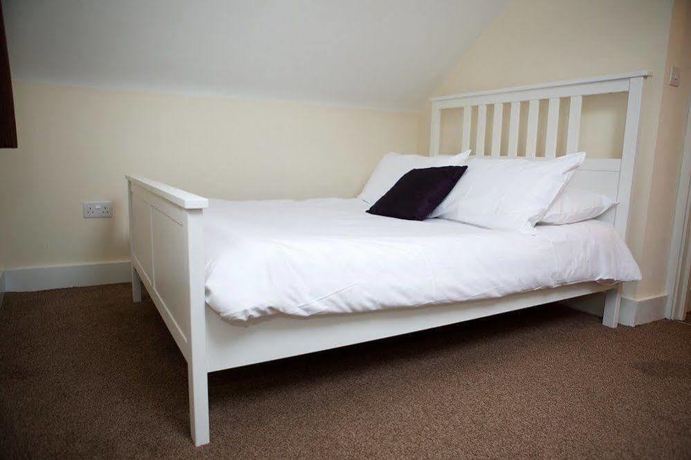 Bristol Serviced Lets - 152/154 Bath Road Εξωτερικό φωτογραφία